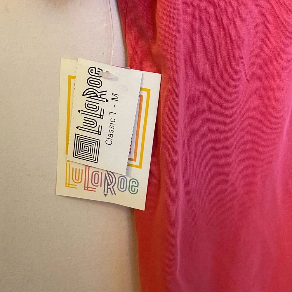 Lularoe Classic T Size: Medium High Low Short Sleeve T-Shirt (NEW WITH TAGS) - Picture 7 of 8